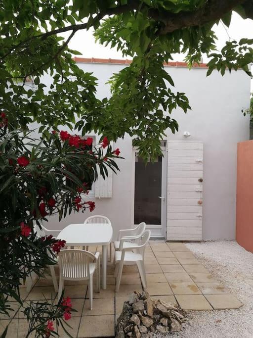 Villa Au Calme Avec Exterieur Et Parking Gratuit Aux Portes D'Aix Et Marseille Emplacement Ideal 外观 照片